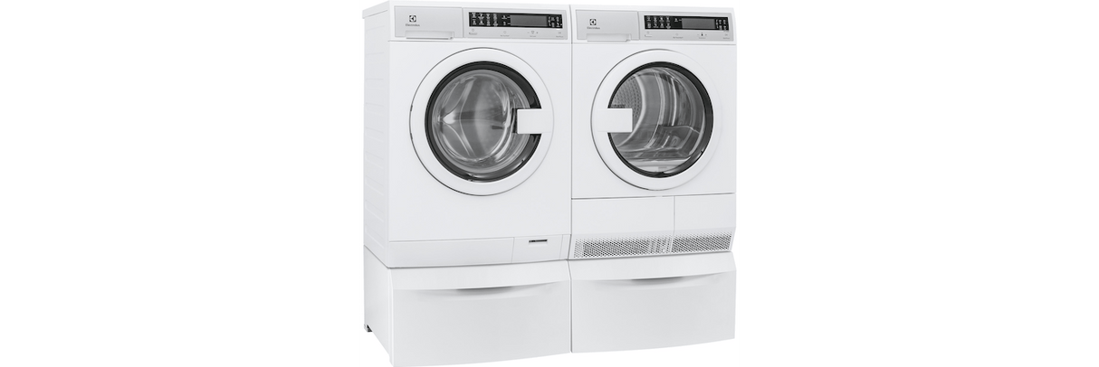 Compact Washer with IQ-Touch® Controls featuring Perfect Steam™ - 2.4 Cu. Ft.