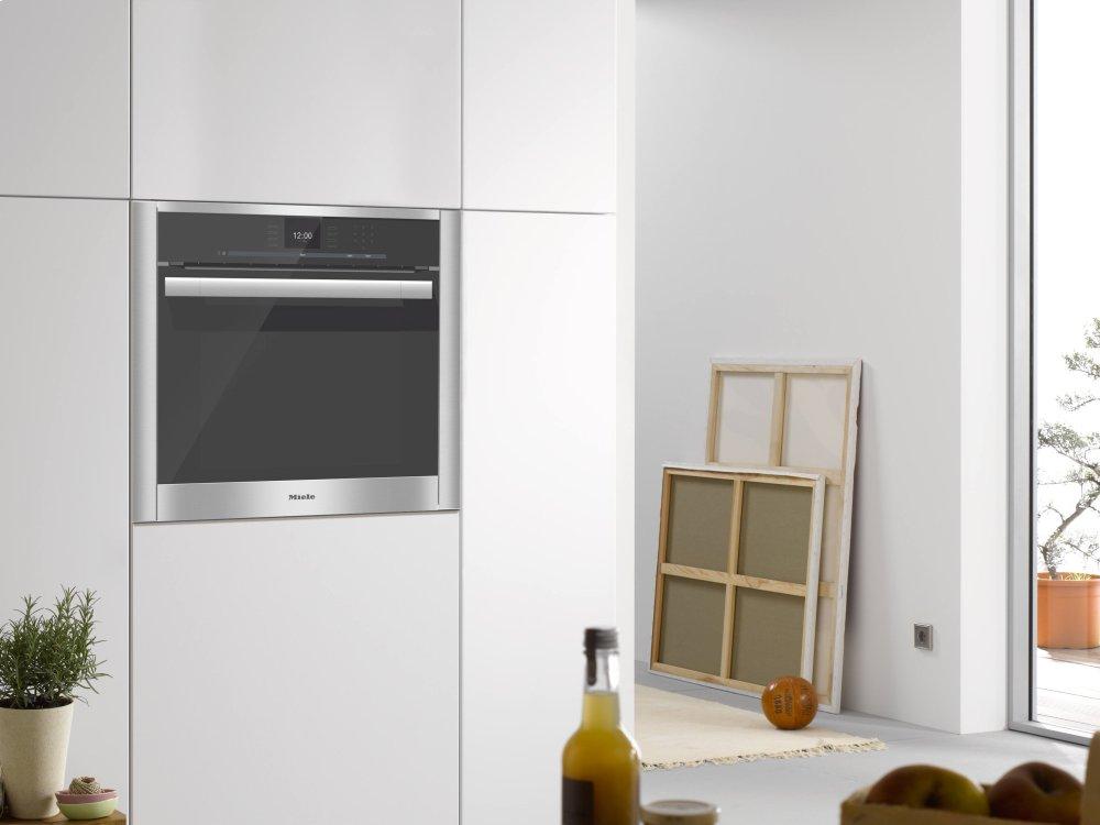 H 6560 B AM - 24 Inch Convection Oven with PerfectClean for very easy cleaning at an attractive entry level price.