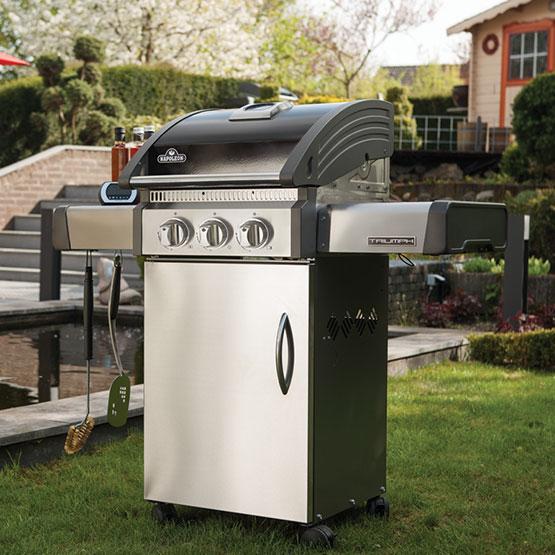 Triumph® 325 with Side Burner