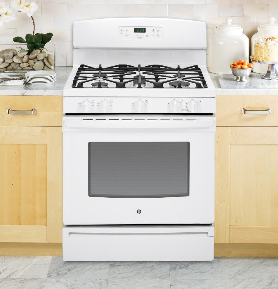 GE® 30" Free-Standing Gas Range