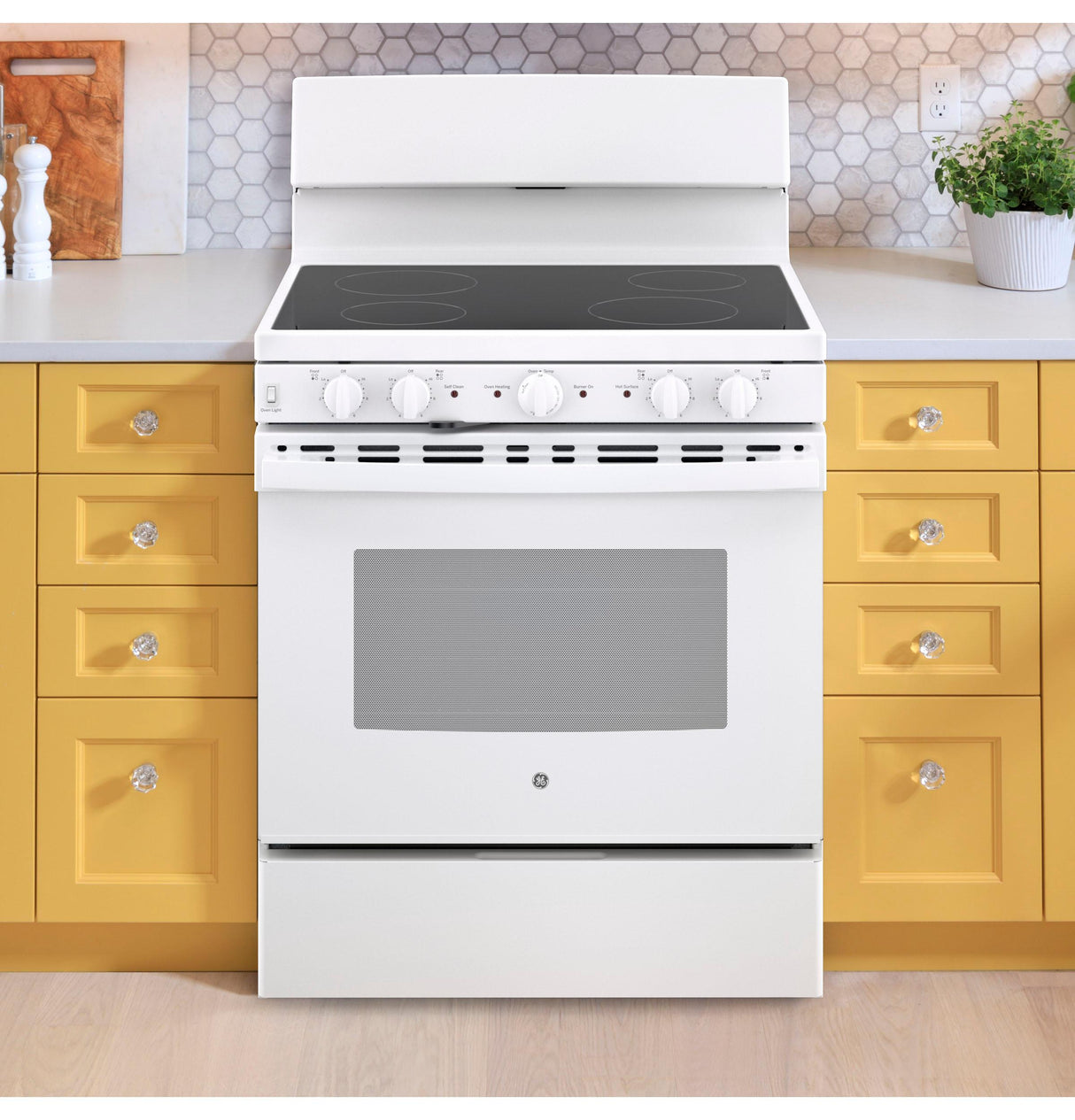GE® ENERGY STAR® 30" Free-Standing Electric Radiant Smooth Cooktop Range