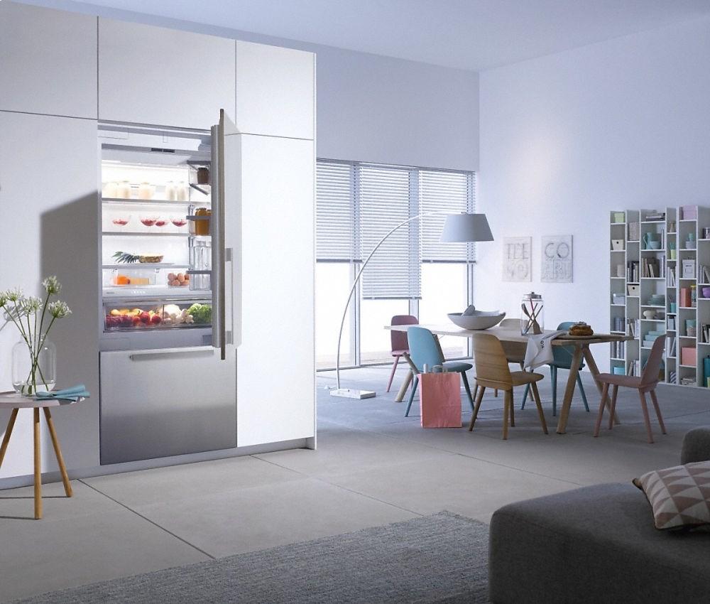 F 1903 SF MasterCool freezer with individual water and ice cube supply thanks to integrated IceMaker.