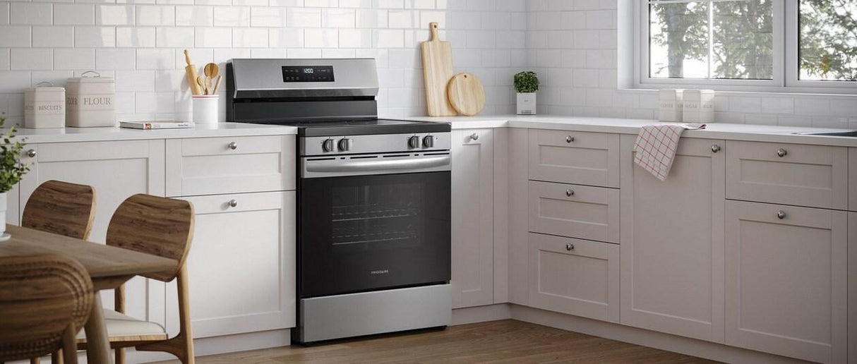 30" Electric Range with the EvenTemp®