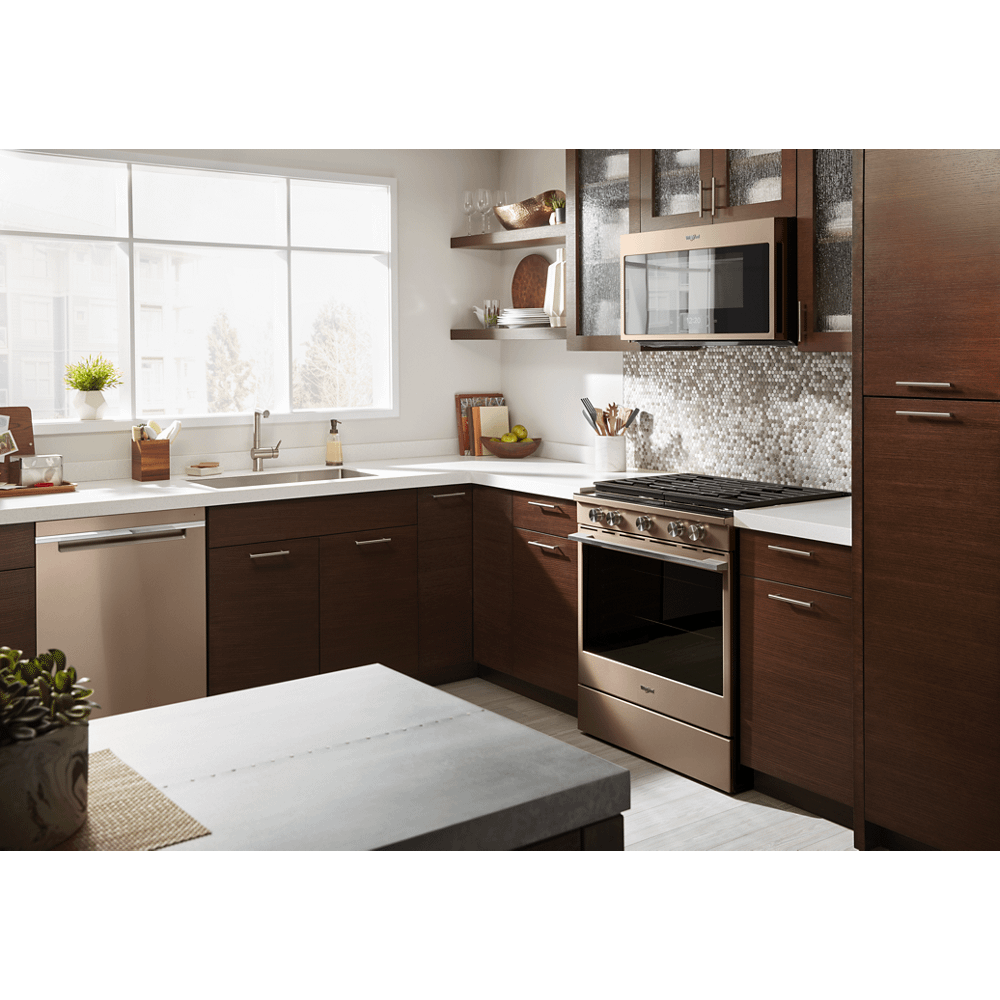 5.8 cu. ft. Smart Slide-in Gas Range with EZ-2-Lift™ Hinged Cast-Iron Grates