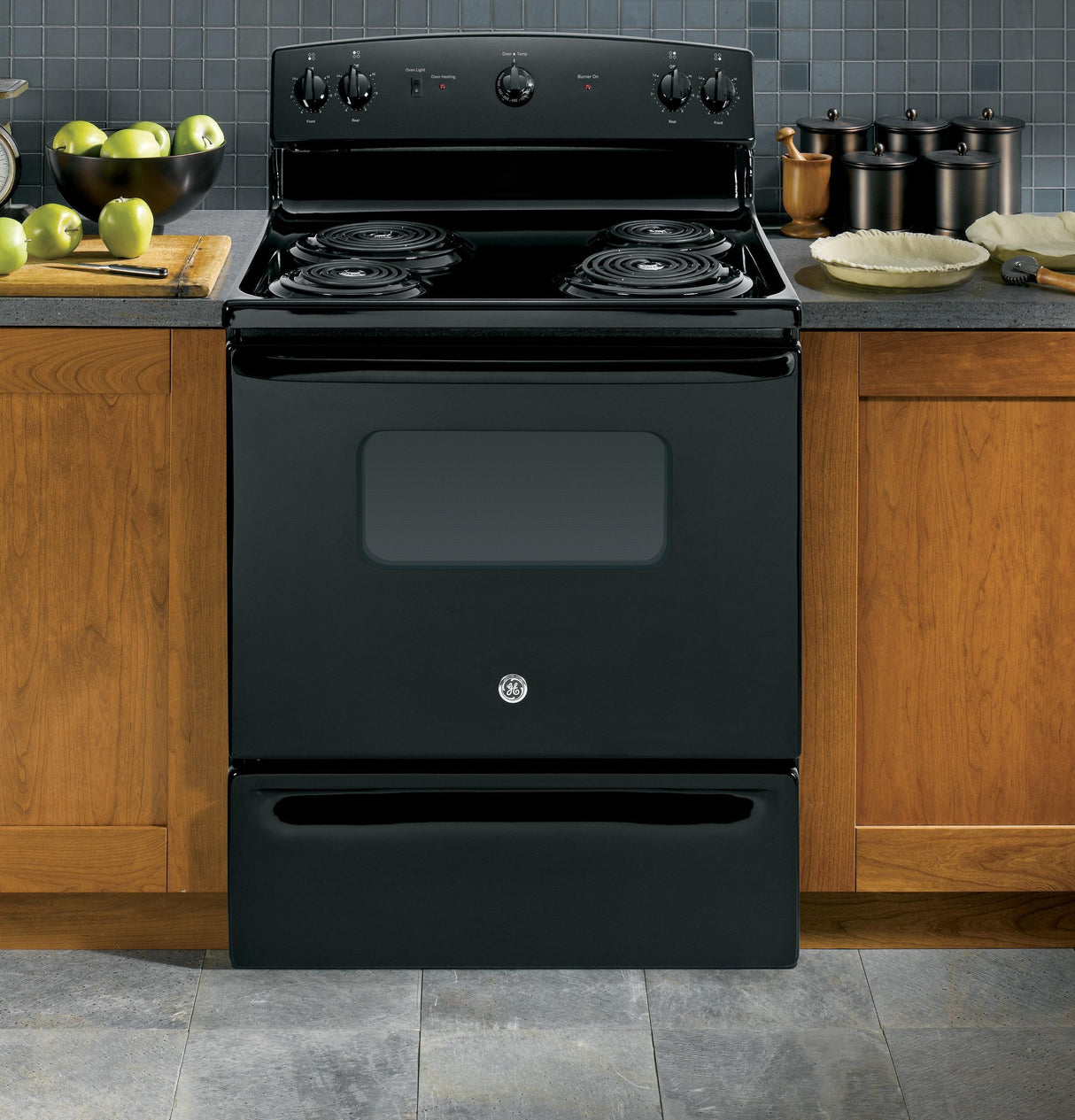 GE® 30" Free-Standing Electric Range