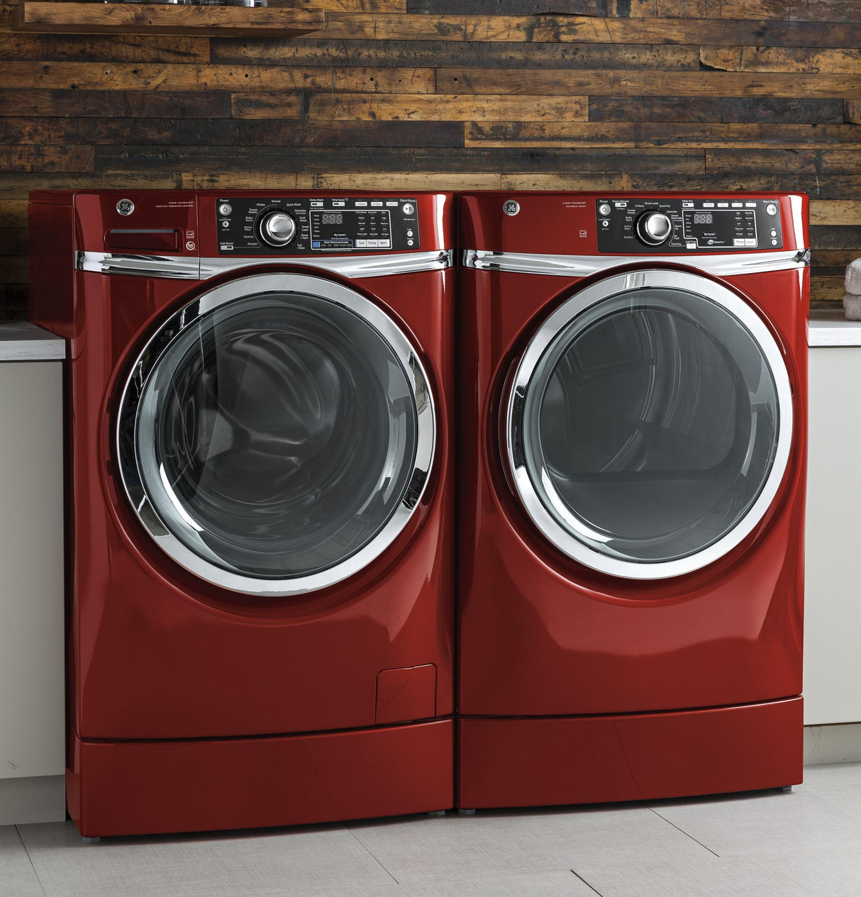 GE® 8.3 cu. ft. Capacity Front Load Gas ENERGY STAR® Dryer with Steam