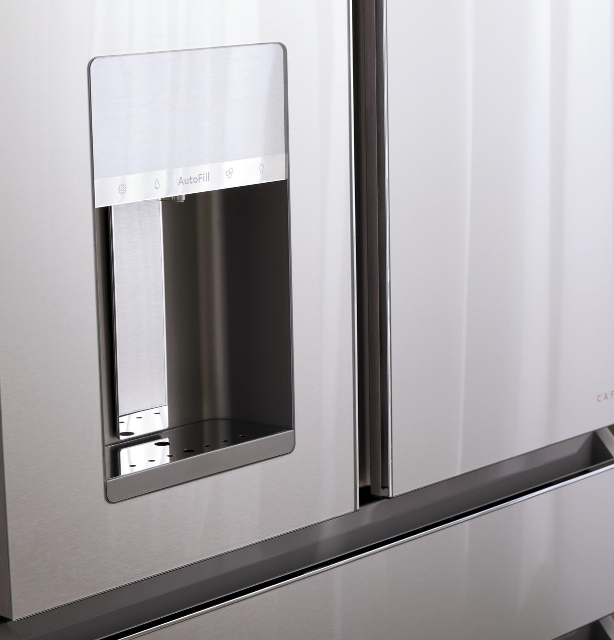 Café™ ENERGY STAR® 27.8 Cu. Ft. Smart 4-Door French-Door Refrigerator in Platinum Glass