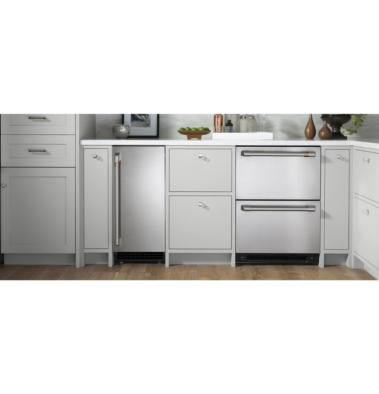 Café™ Ice Maker Door Kit