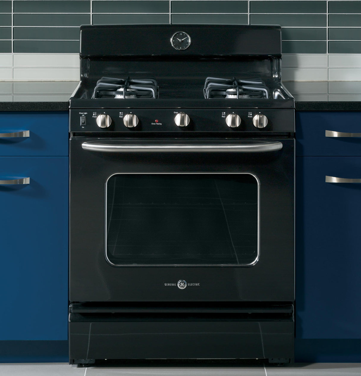 GE Artistry Series 30" Free-Standing Gas Range