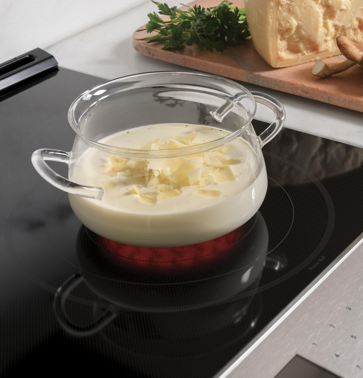 Café™ 30" Smart Slide-In, Front-Control, Radiant and Convection Range in Platinum Glass
