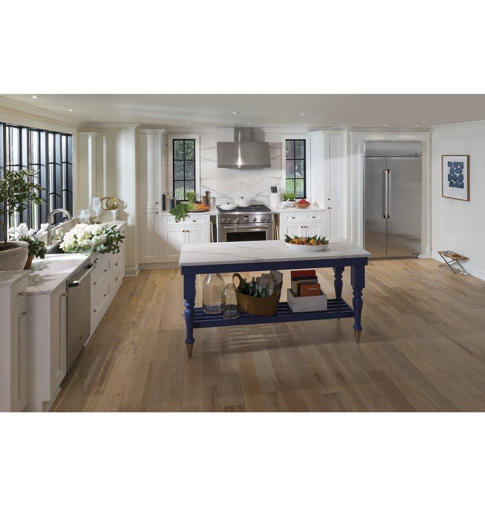 GE Cafe™ Series 36" All Gas Professional Range with 6 Burners (Natural Gas)