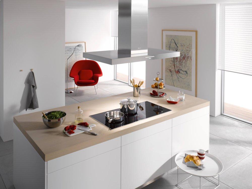 KM 6377 - Induction Cooktop in maximum width for the best possible cooking and user convenience.