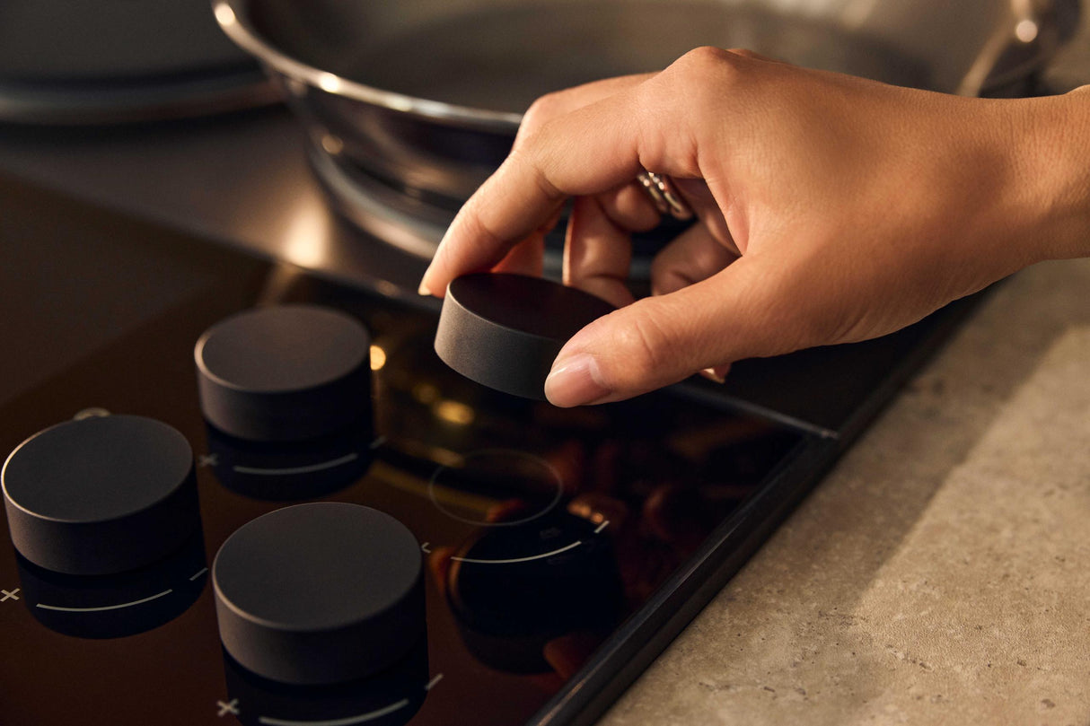 HyperCore Induction Cooktop, 30in, Charcoal, Requires Battery