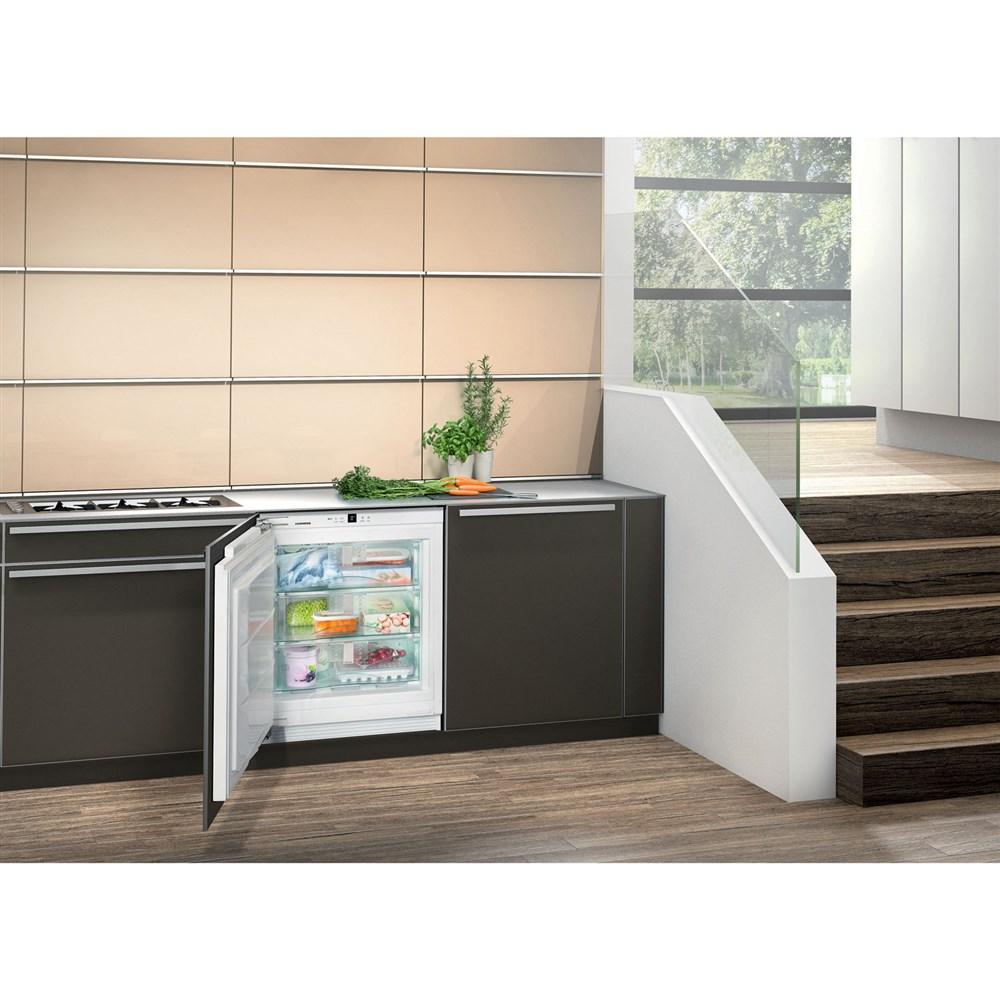 Undercounter Freezer 24", Reversible Door
