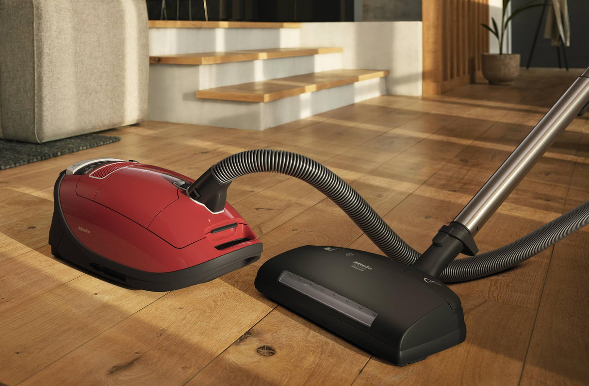 Electro Premium floorbrush - especially wide for quick and deep cleaning of carpeting.