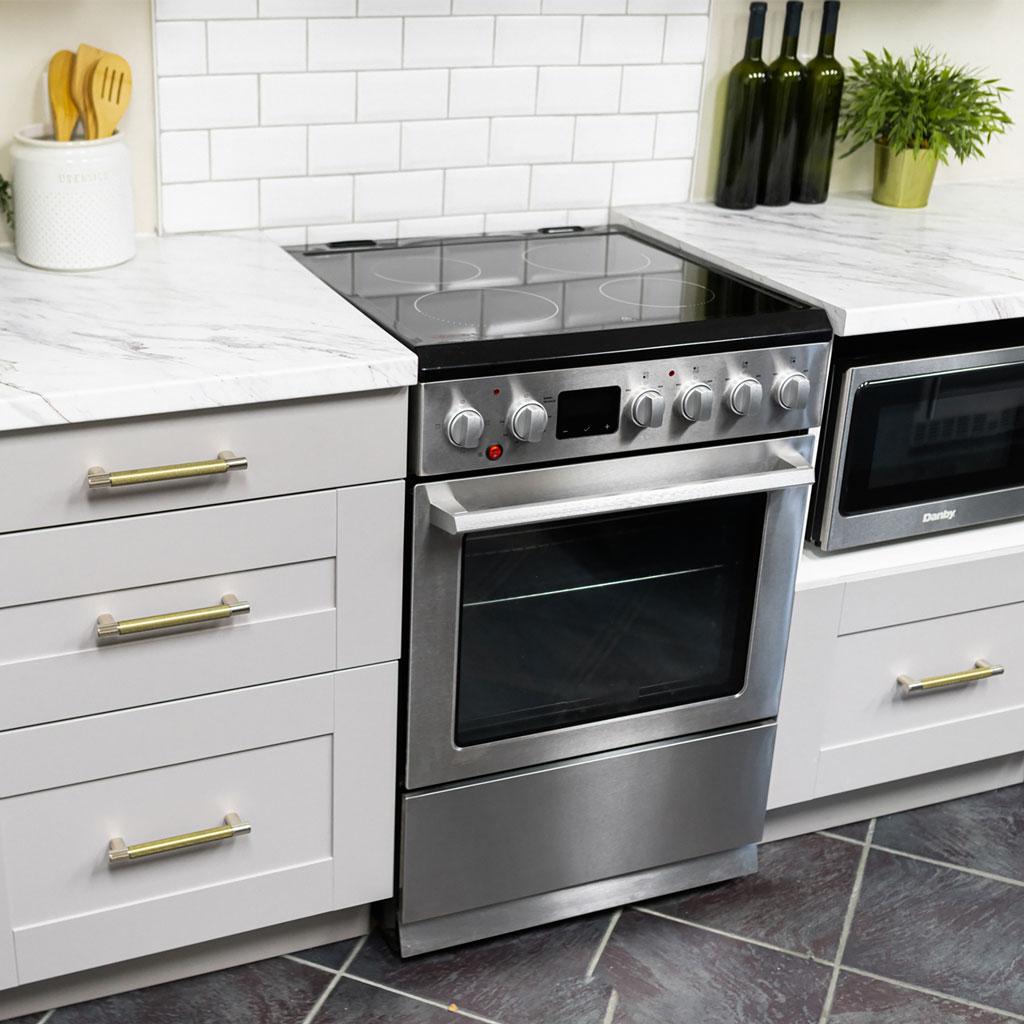 Danby 24-in TruAirFry Smooth top Slide-in Electric Range in Stainless Steel