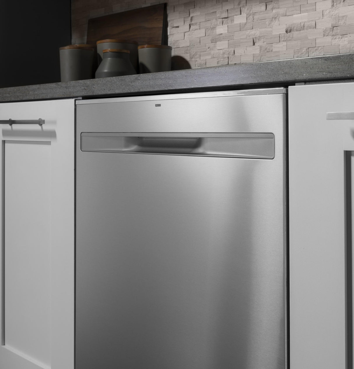 GE® ENERGY STAR® Fingerprint Resistant Top Control with Stainless Steel Interior Dishwasher with Sanitize Cycle & Dry Boost