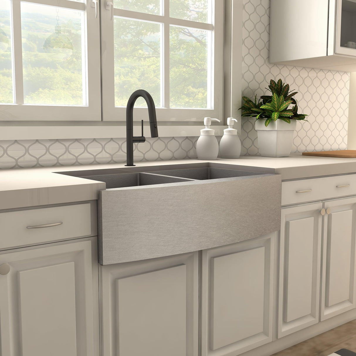 ZLINE Voltaire Kitchen Faucet in Matte Black (VLT-KF-MB)