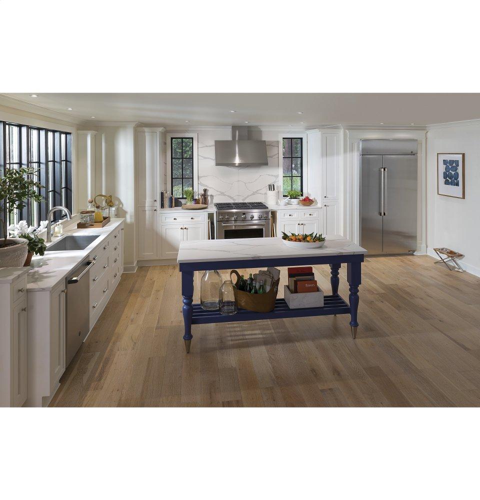 GE Cafe™ Series 36" Dual Fuel Professional Range with 6 Burners (Natural Gas)