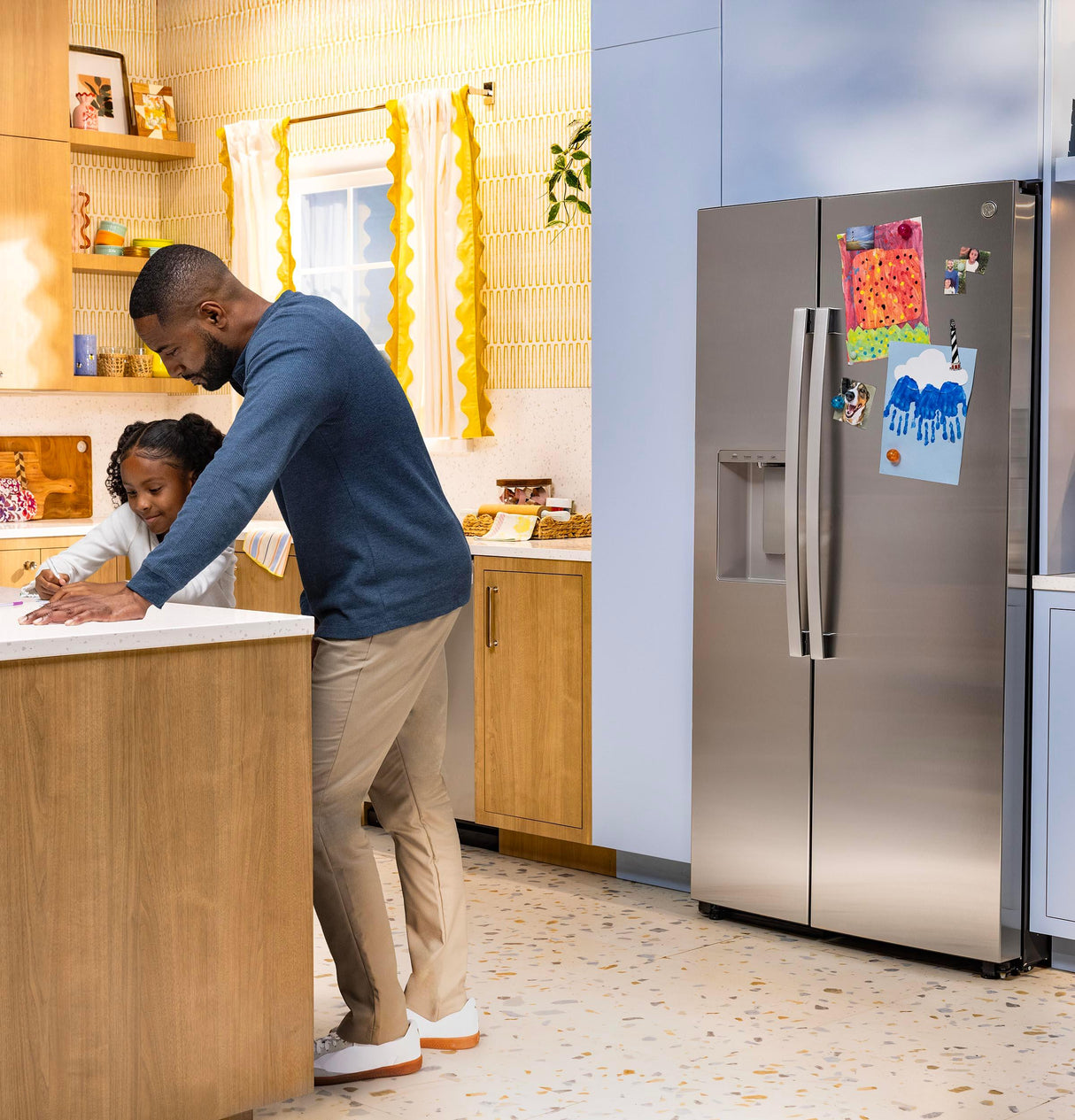 GE® ENERGY STAR® 27.9 Cu. Ft. Side-By-Side Refrigerator with Extra Tall Dispenser and In-Door Icemaker