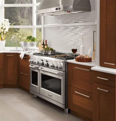 GE Monogram® 48" Dual-Fuel Professional Range with 6 Burners and Griddle (Liquid Propane)