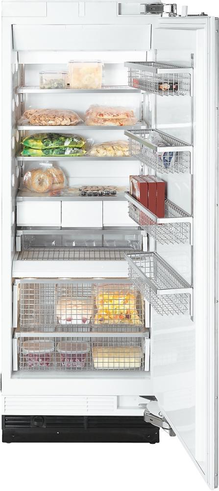 F 1803 SF MasterCool freezer with individual water and ice cube supply thanks to integrated IceMaker.