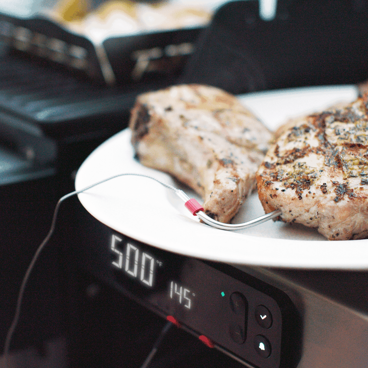 Spirit EX-325s Smart Grill (Natural Gas) - Black