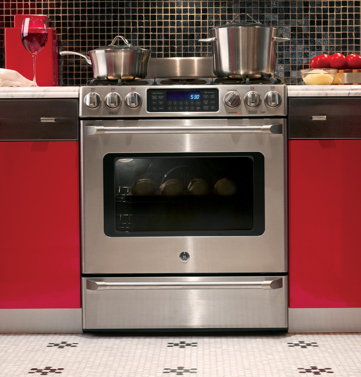 GE Cafe™ Series 30" Slide-In Front Control Range with Baking Drawer