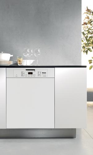 Prefinished, Full-size Dishwasher