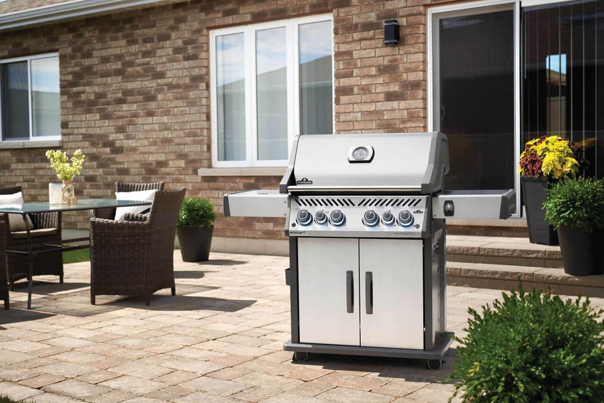 Rogue SE 525 RSIB with Infrared Side and Rear Burner , Natural Gas, Stainless Steel