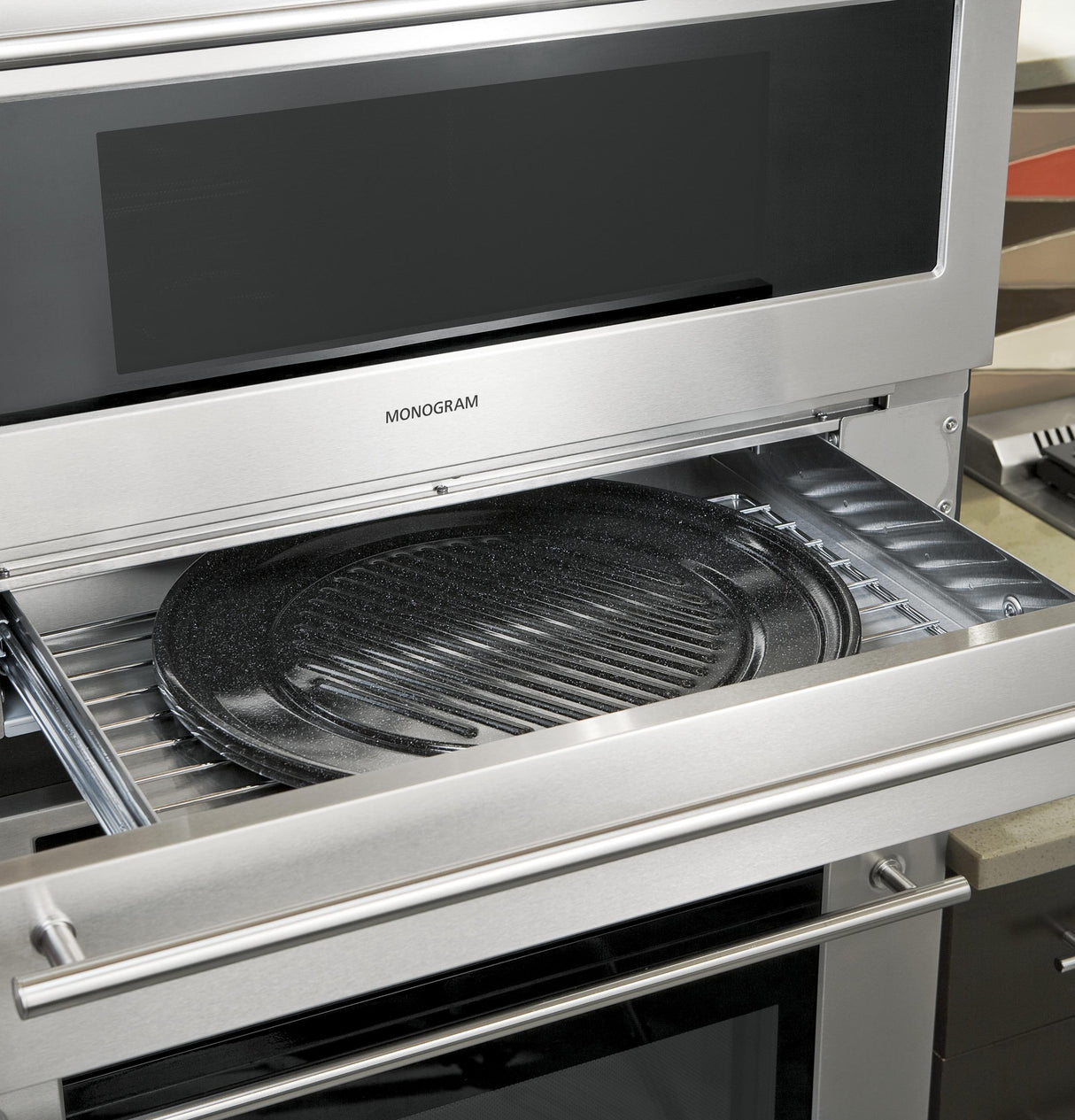 Monogram Built-In Oven with Advantium® Speedcook Technology- 240V