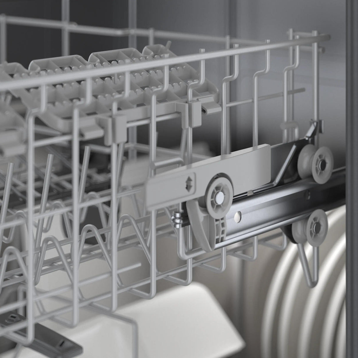 300 Series Dishwasher 24"