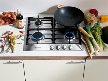 24" 4-Burner KM 360 LP Gas Cooktop - Gas Cooktop Stainless
