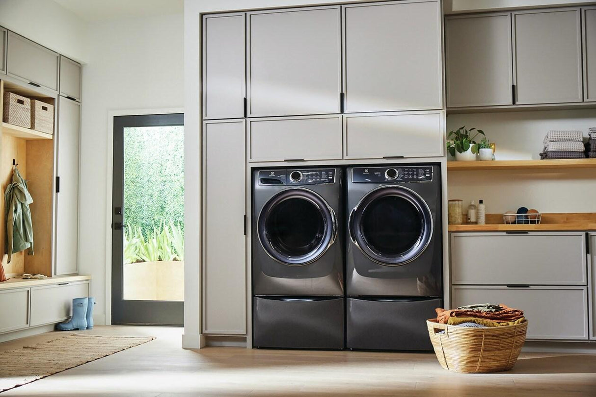Front Load Perfect Steam™ Gas Dryer with LuxCare® Dry and Instant Refresh - 8.0 Cu. Ft.