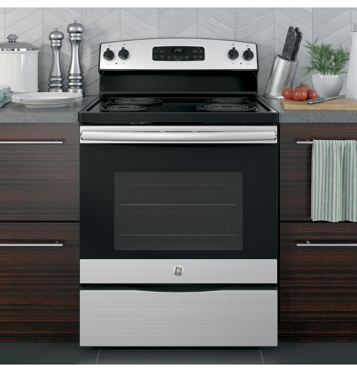 GE® 30" Free-Standing Electric Range