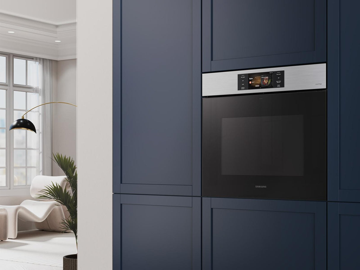 Bespoke 30" Single Wall Oven with AI Pro Cooking™ Camera in Stainless Steel