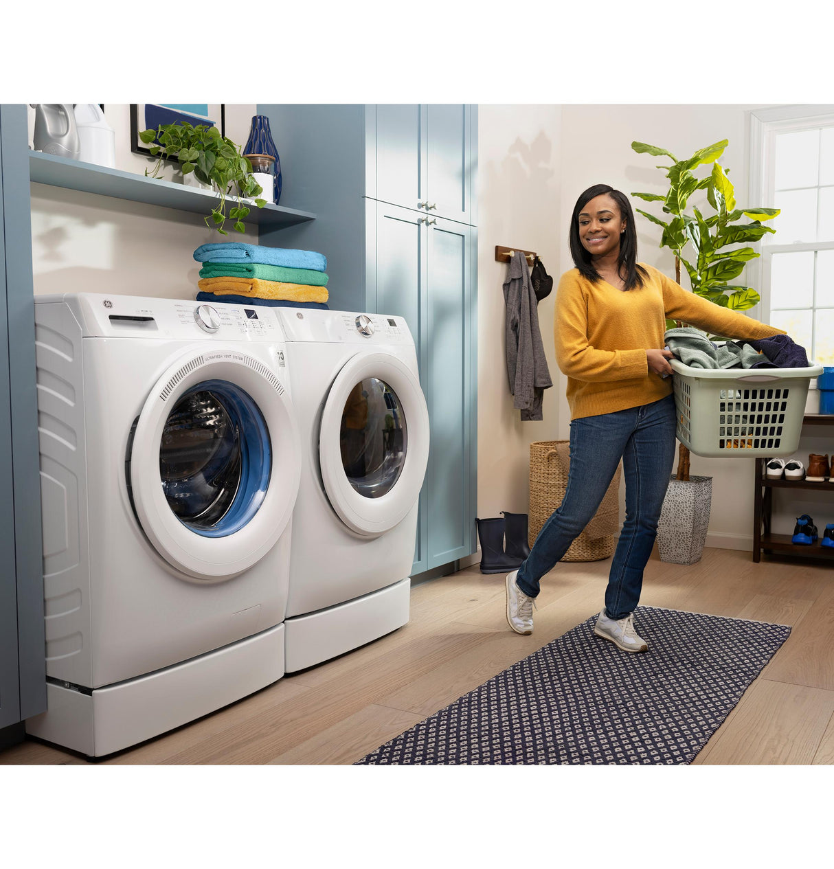 GE® ENERGY STAR 4.8 cu. ft. Capacity Smart Front Load ® Washer with UltraFresh Vent System with OdorBlock™ and Sanitize w/Oxi