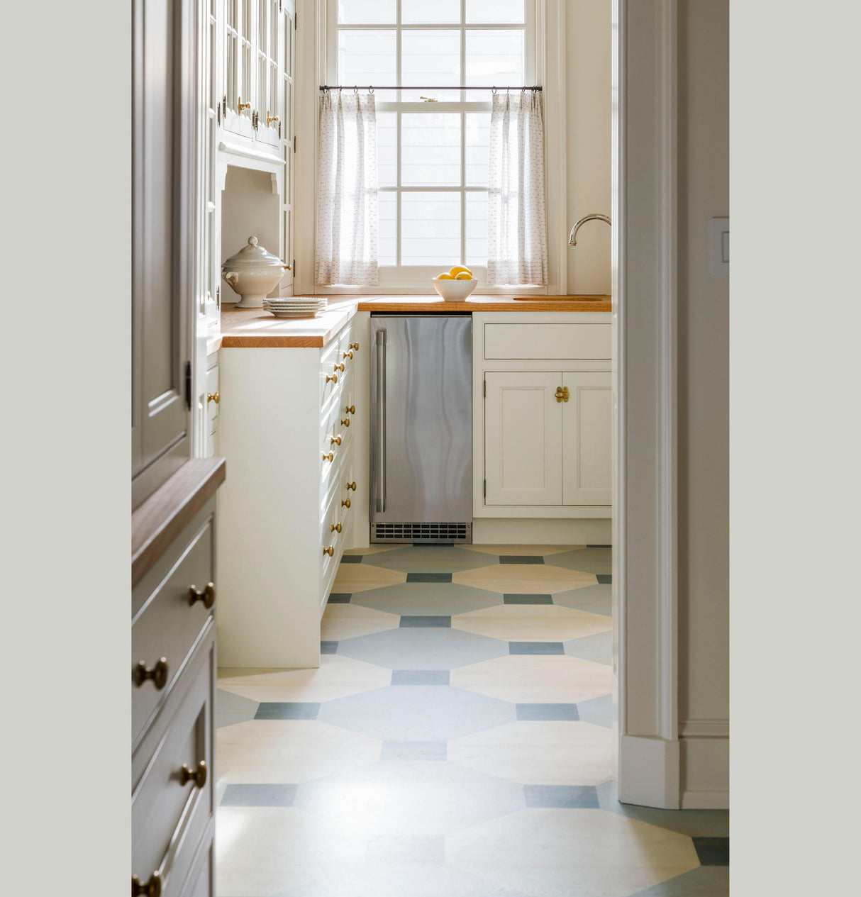 Ice Maker 15-Inch Panel-Ready - Nugget Ice