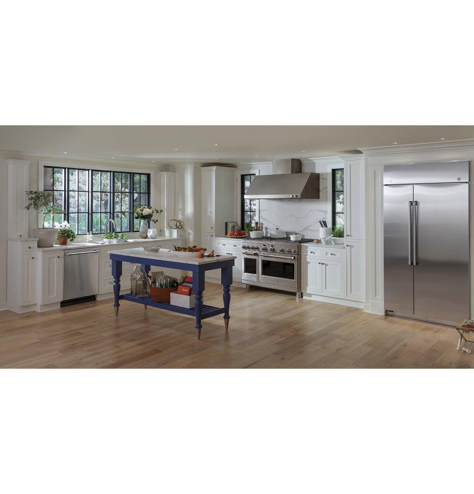 GE Cafe™ Series 48" Dual-Fuel Professional Range with 6 Burners and Griddle (Natural Gas)