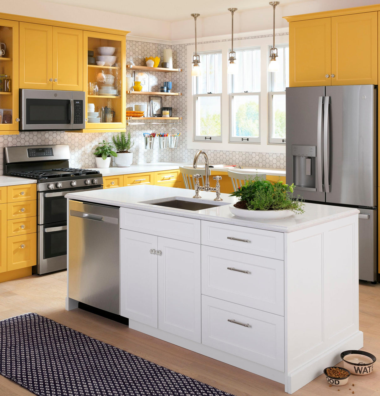 GE 30" Free-Standing Gas Double Oven Convection Range