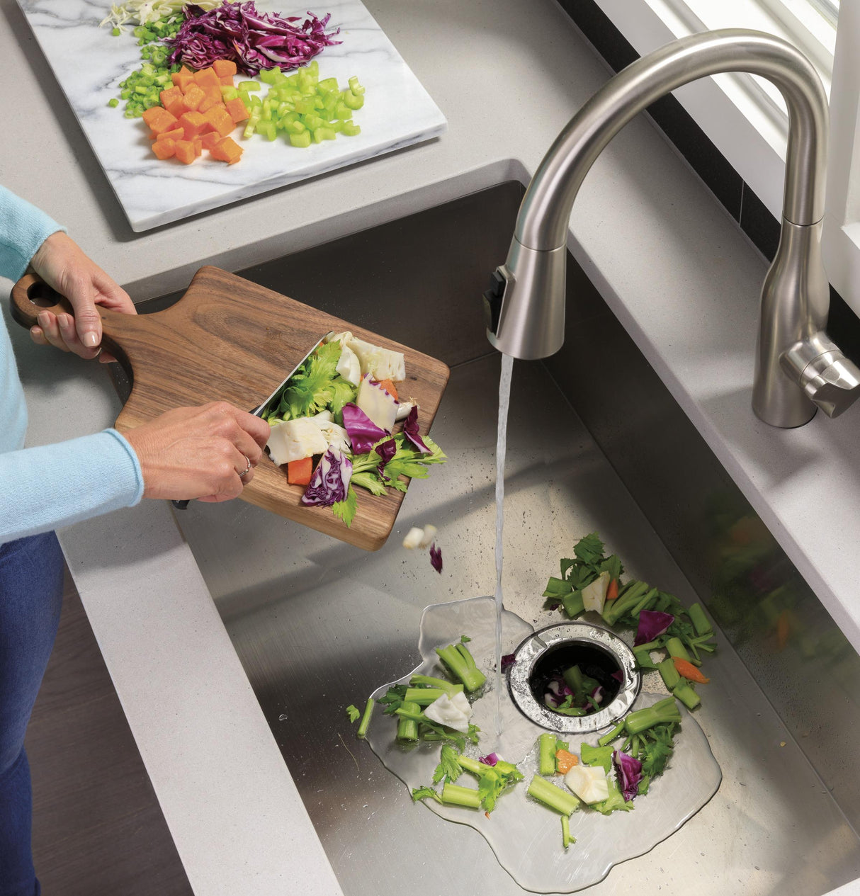 GE DISPOSALL® 1/2 HP Continuous Feed Garbage Disposer Corded