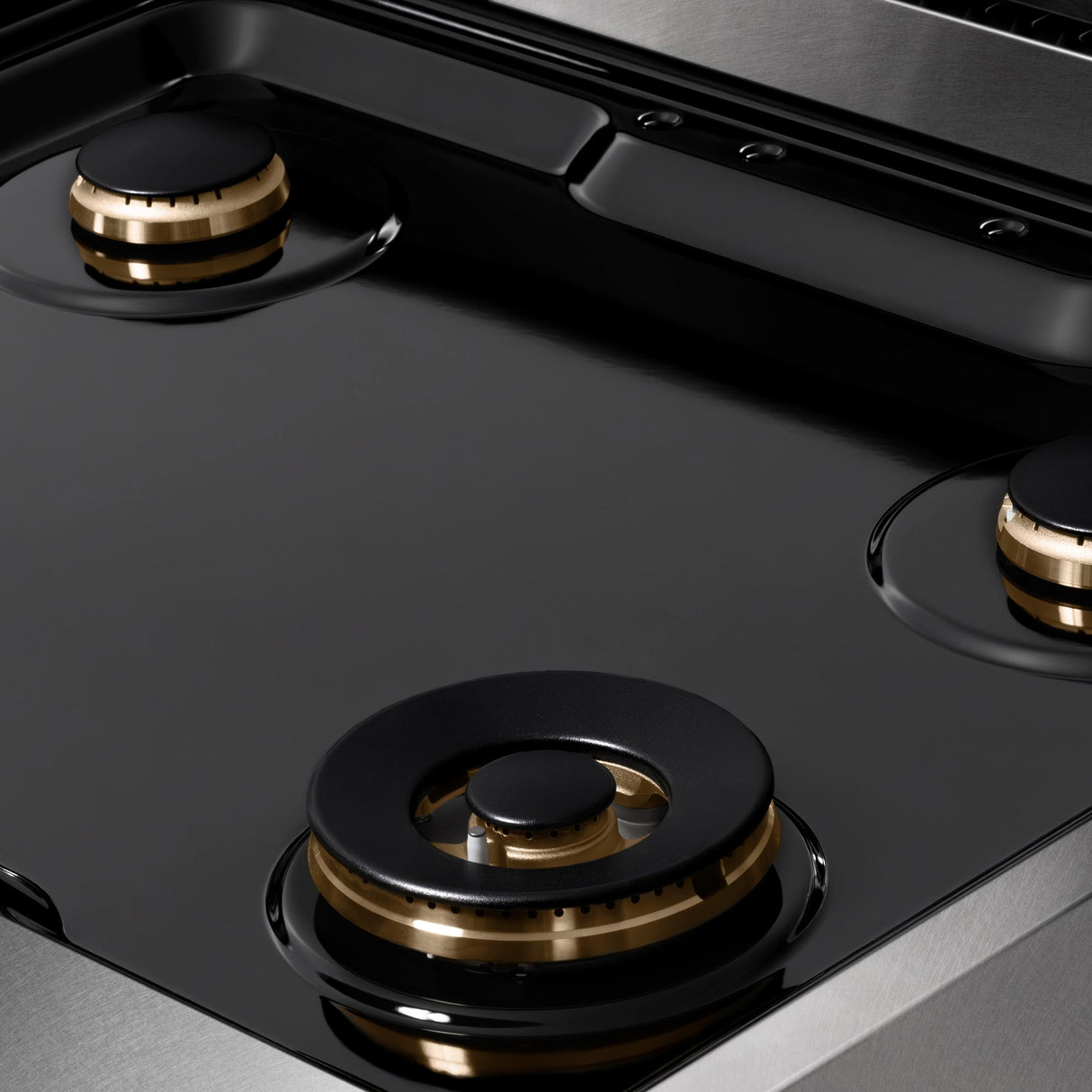 ZLINE 30 in. Autograph Edition Paramount Gas Rangetop with 4 Burners and Porcelain Cooktop in DuraSnow' Stainless Steel with Champagne Bronze Accents (SRTSZ-30-CB)