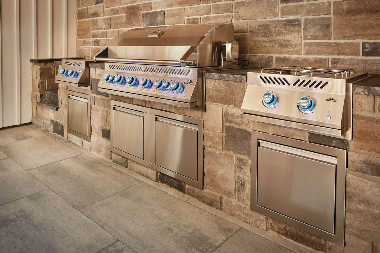 Built-in 700 Series Power Burner with Stainless Steel Cover , Propane, Stainless Steel