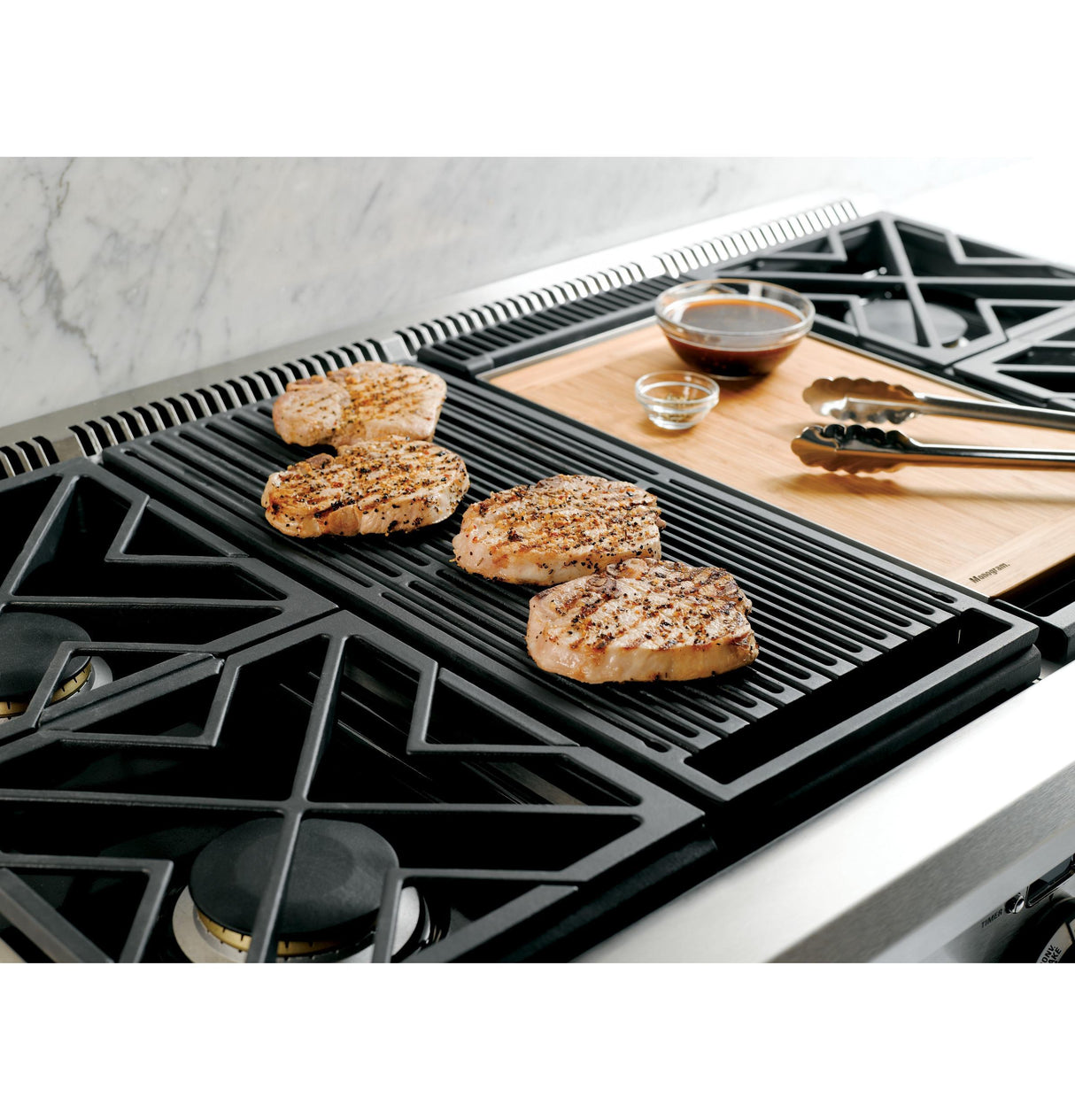 Monogram 48" Dual-Fuel Professional Range with 4 Burners, Grill, and Griddle (Natural Gas)