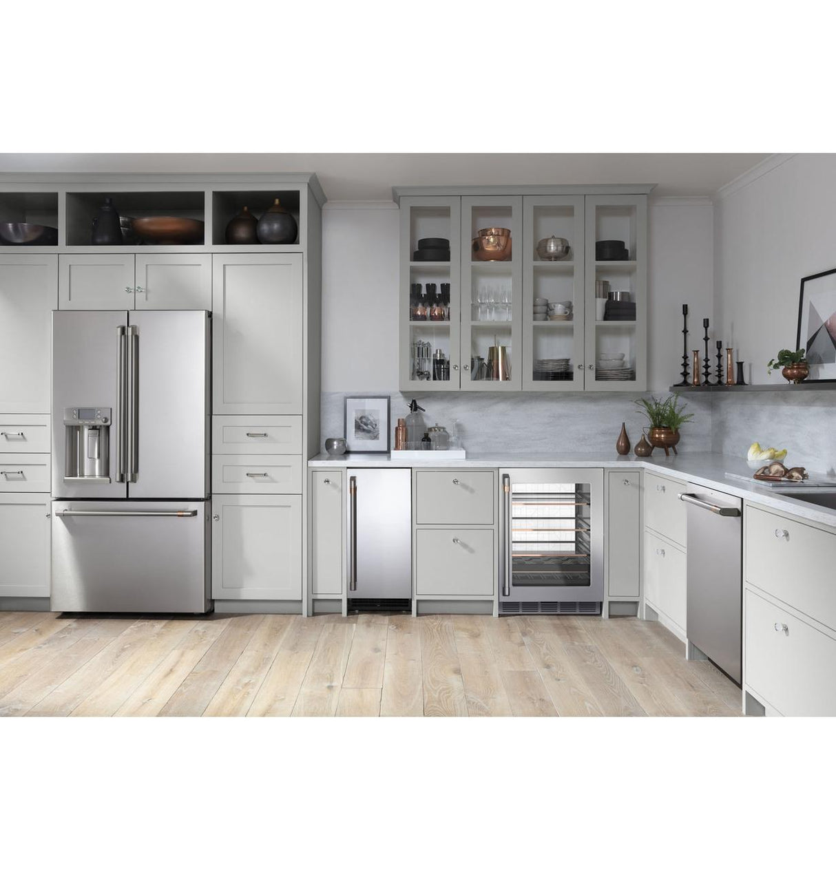 Café™ Ice Maker Door Kit