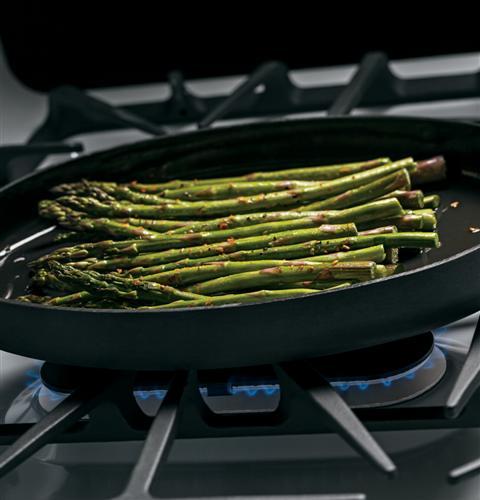 GE® 30" Free-Standing Gas Convection Range