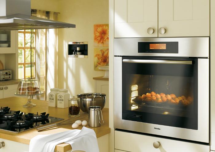 H 4881 BP MasterChef Single Oven
