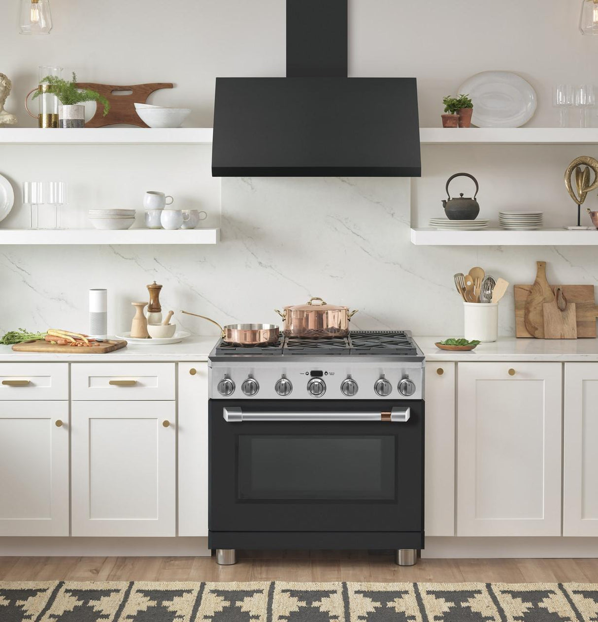 Café™ 36" Dual-Fuel Professional Range with 6 Burners (Natural Gas)