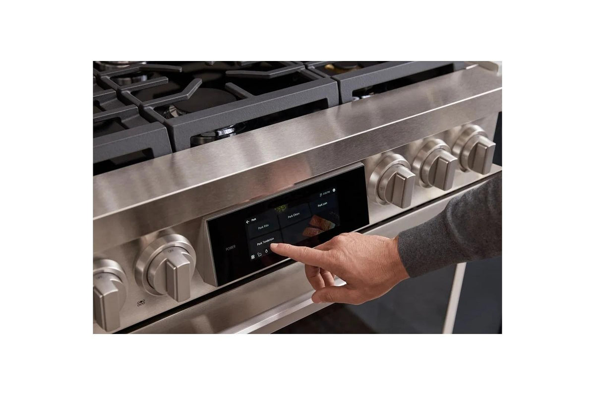 LG SIGNATURE 6.3 cu. ft. Single Oven Gas Slide-in Range with Dynamic Probake Convection® , Air Fry, Air Sous Vide, Roast, and Pizza mode
