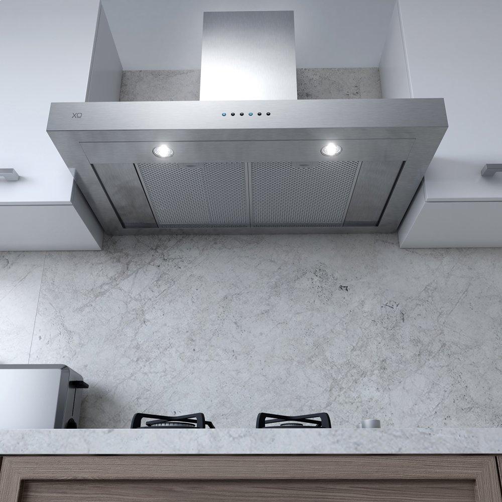 600 CFM 30" Sleek Contemporary Italian Made Wall Mount Hood Stainless